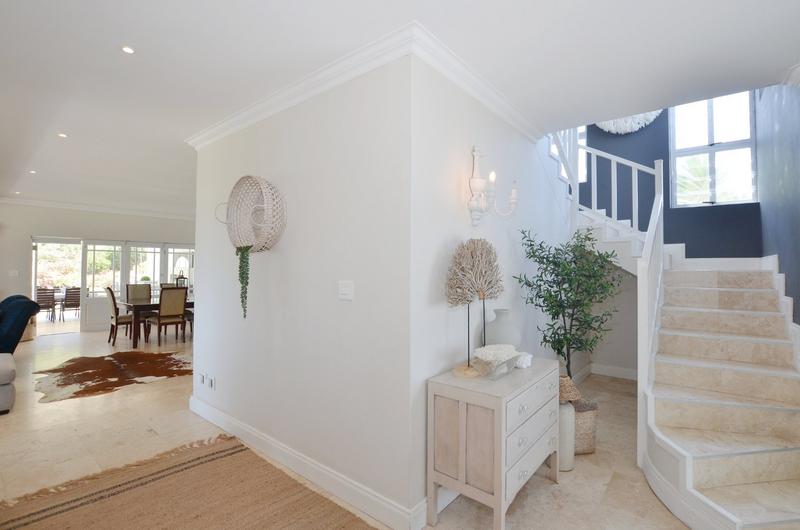 4 Bedroom Property for Sale in Pearl Bay Western Cape